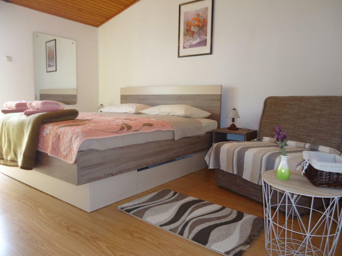 מאלינסקה Apartments Matuc מראה חיצוני תמונה